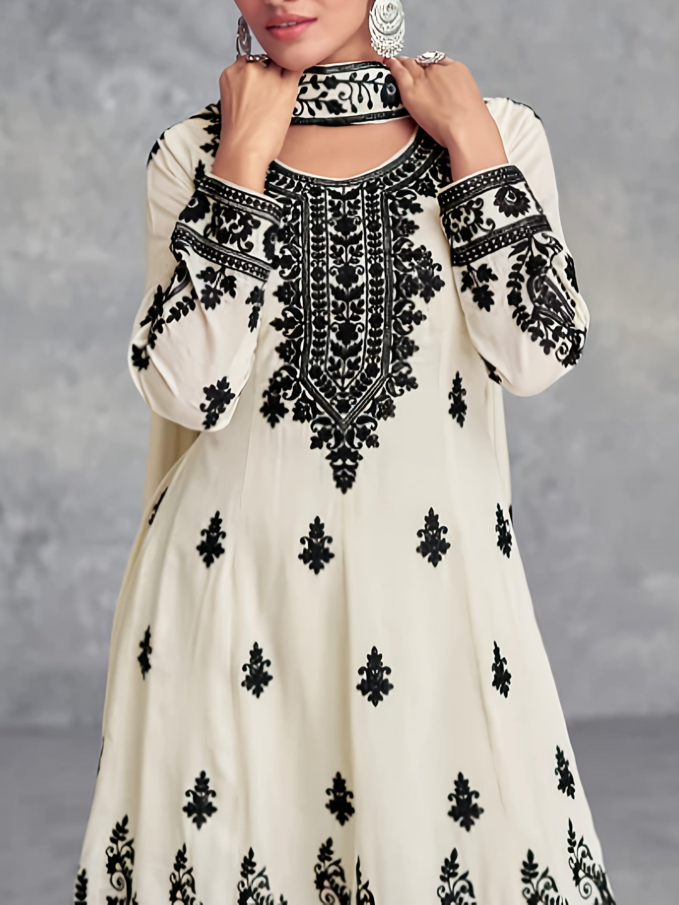 Zareen™ - Elegant Printed 2-Piece Set